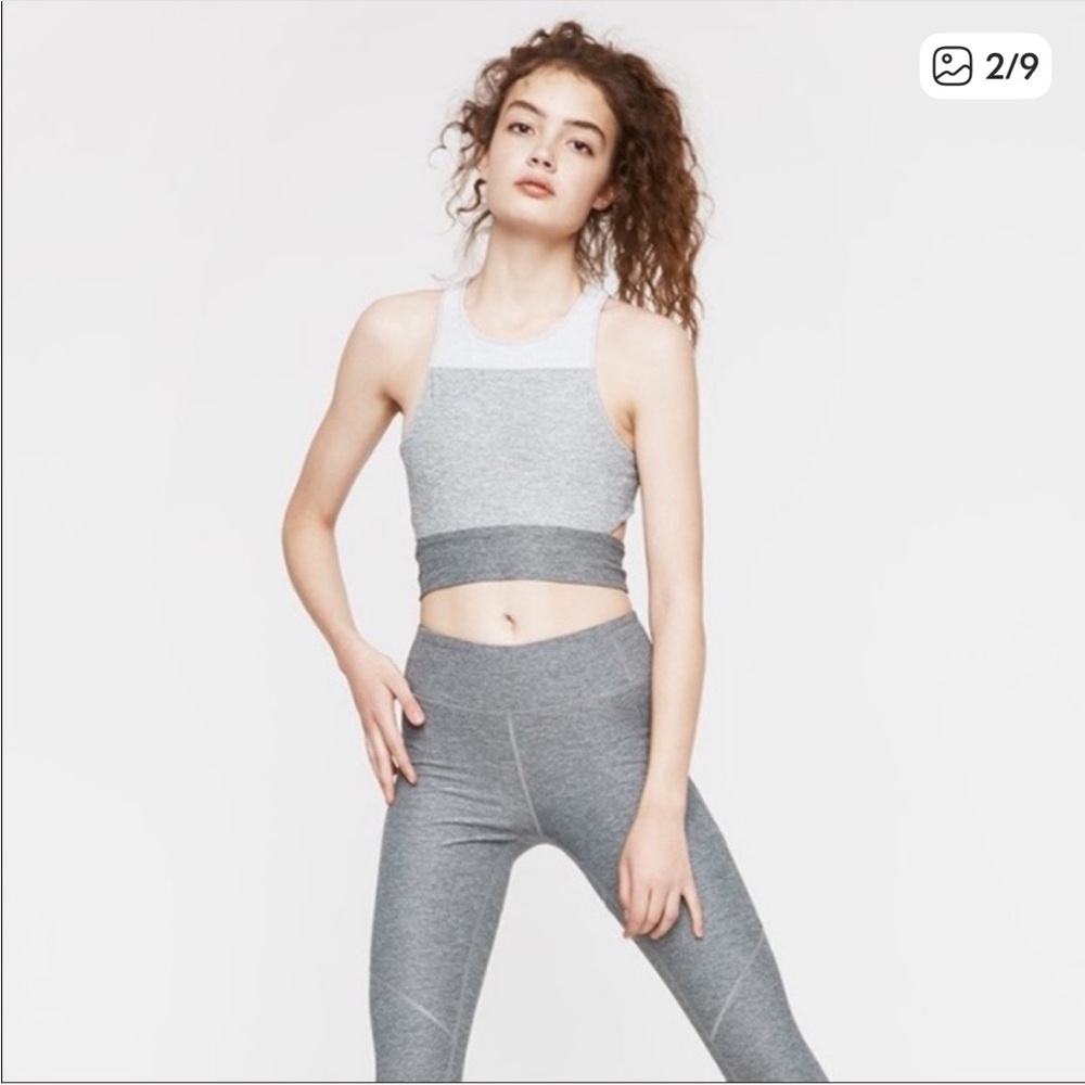 Outdoor Voices Slashback Tri Tone Crop Top Dove Ash Graphite Gray EUC
